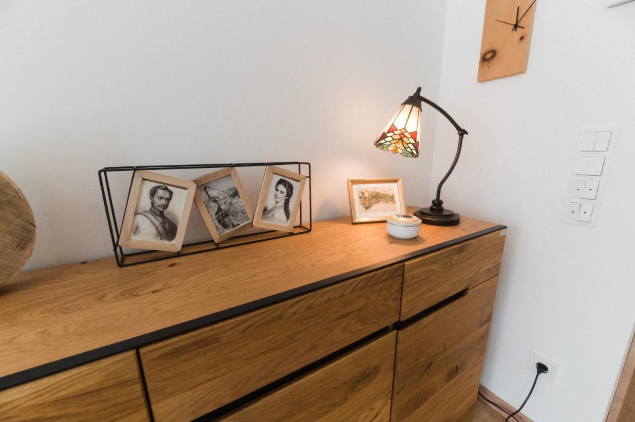 Ferienwohnung Bergsonne Mit Sonnenbalkon Und Tiefgaragen Parkplatz バート・イシュル エクステリア 写真